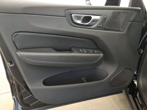 Used 2023 Volvo XC60 B5 Ultimate image 19