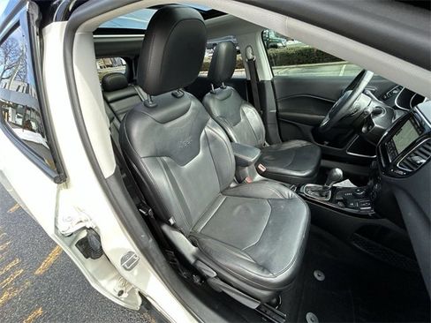 Used 2018 Jeep Compass Limited w/ Navigation Group image 26