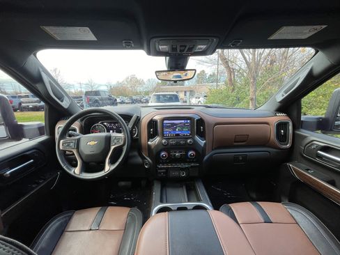 Used 2023 Chevrolet Silverado 2500 High Country w/ Z71 Off-Road Package AWD/4WD image 63