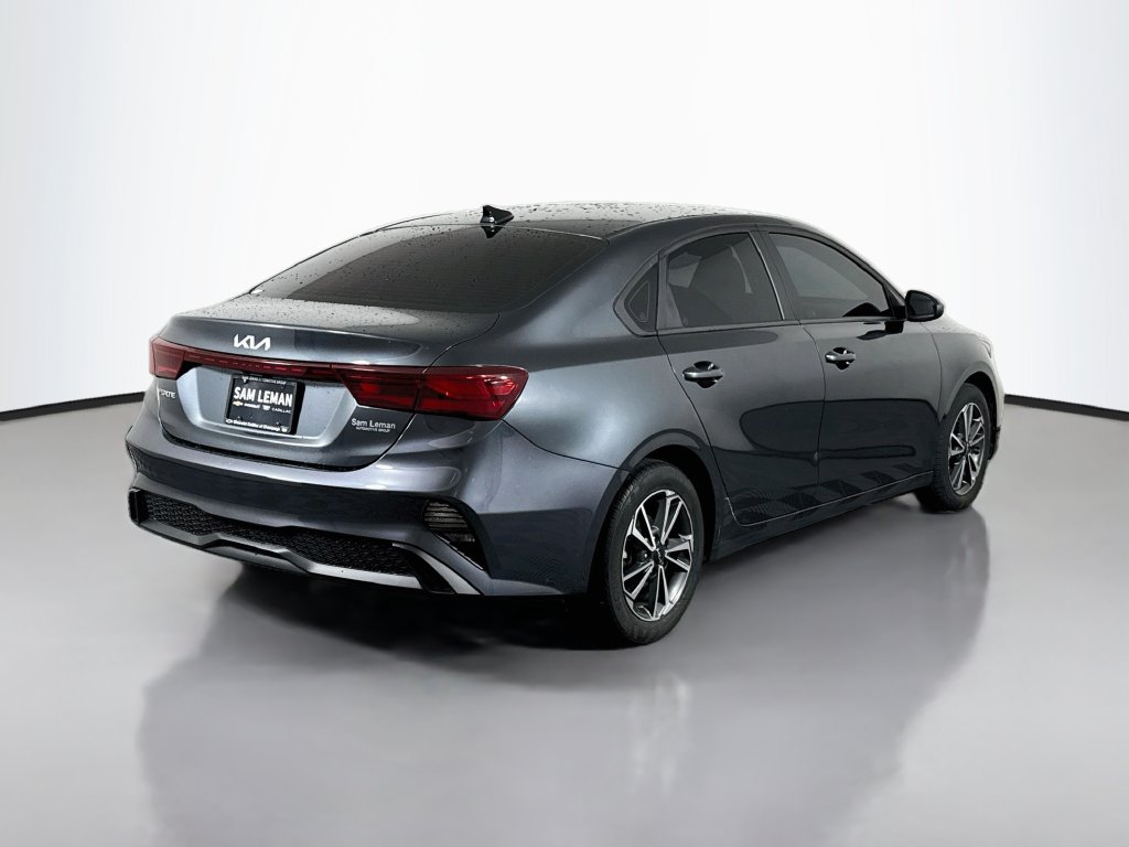 Used 2023 Kia Forte LXS FWD image 7