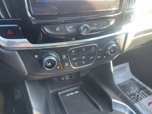 Used 2022 Chevrolet Traverse High Country AWD/4WD image 33