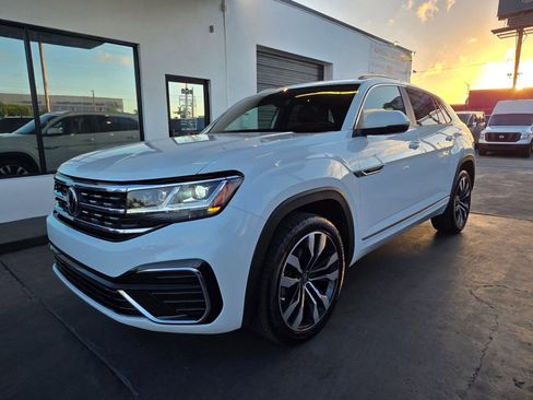 Used 2021 Volkswagen Atlas Cross Sport SEL R-Line FWD image 9