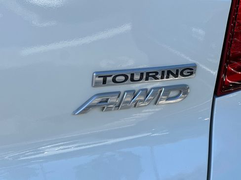 Used 2018 Honda Pilot Touring image 23