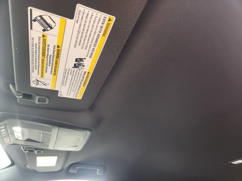 New 2026 Chevrolet Equinox LT w/ Convenience Package II image 21