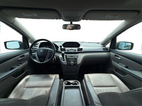 Used 2013 Honda Odyssey Touring Elite image 29