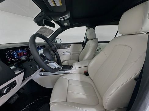 New 2026 Mercedes-Benz GLB 250 4MATIC image 20