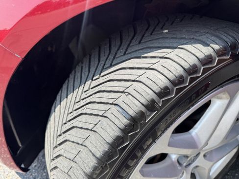 Used 2015 Ford Fusion SE w/ Equipment Group 202A FWD image 10