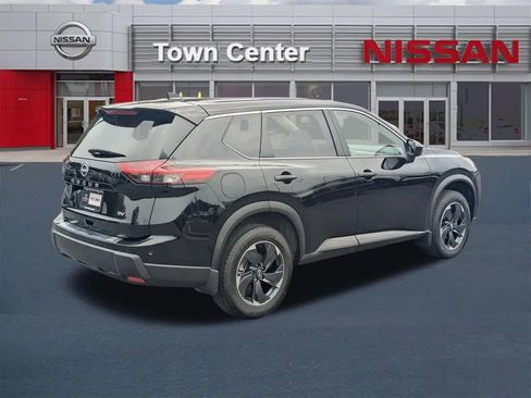 Certified 2024 Nissan Rogue SV FWD image 7