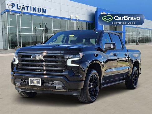 Certified 2025 Chevrolet Silverado 1500 High Country w/ High Country Premium Package AWD/4WD image 2