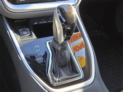 Used 2023 Subaru Outback Premium image 18