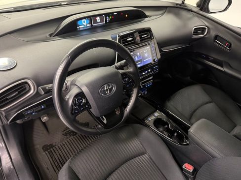 Used 2022 Toyota Prius Prime LE image 12