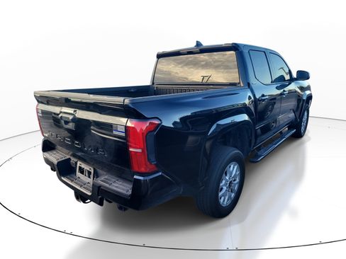 Used 2025 Toyota Tacoma SR5 RWD image 6