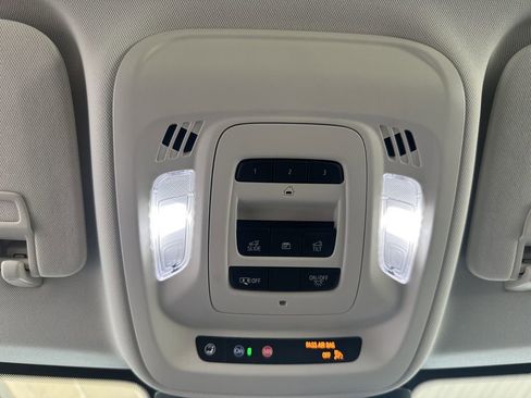 New 2026 Buick Envision Avenir image 25