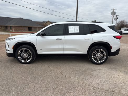 Certified 2025 Buick Enclave Sport Touring w/ LPO, All-Weather Package image 2