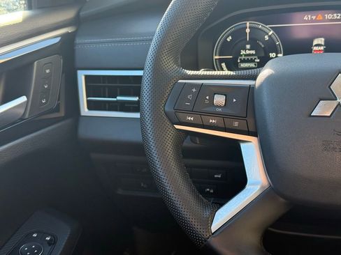 Used 2023 Mitsubishi Outlander SEL 40th Anniversary image 9