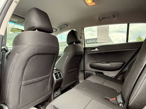 Certified 2018 Kia Sportage LX FWD image 36