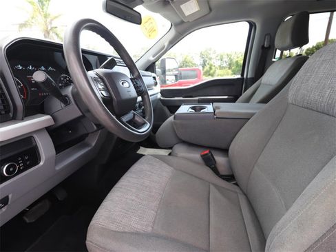 Certified 2023 Ford F250 XLT image 2