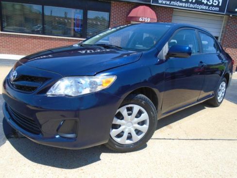 Used 2011 Toyota Corolla LE FWD image 4