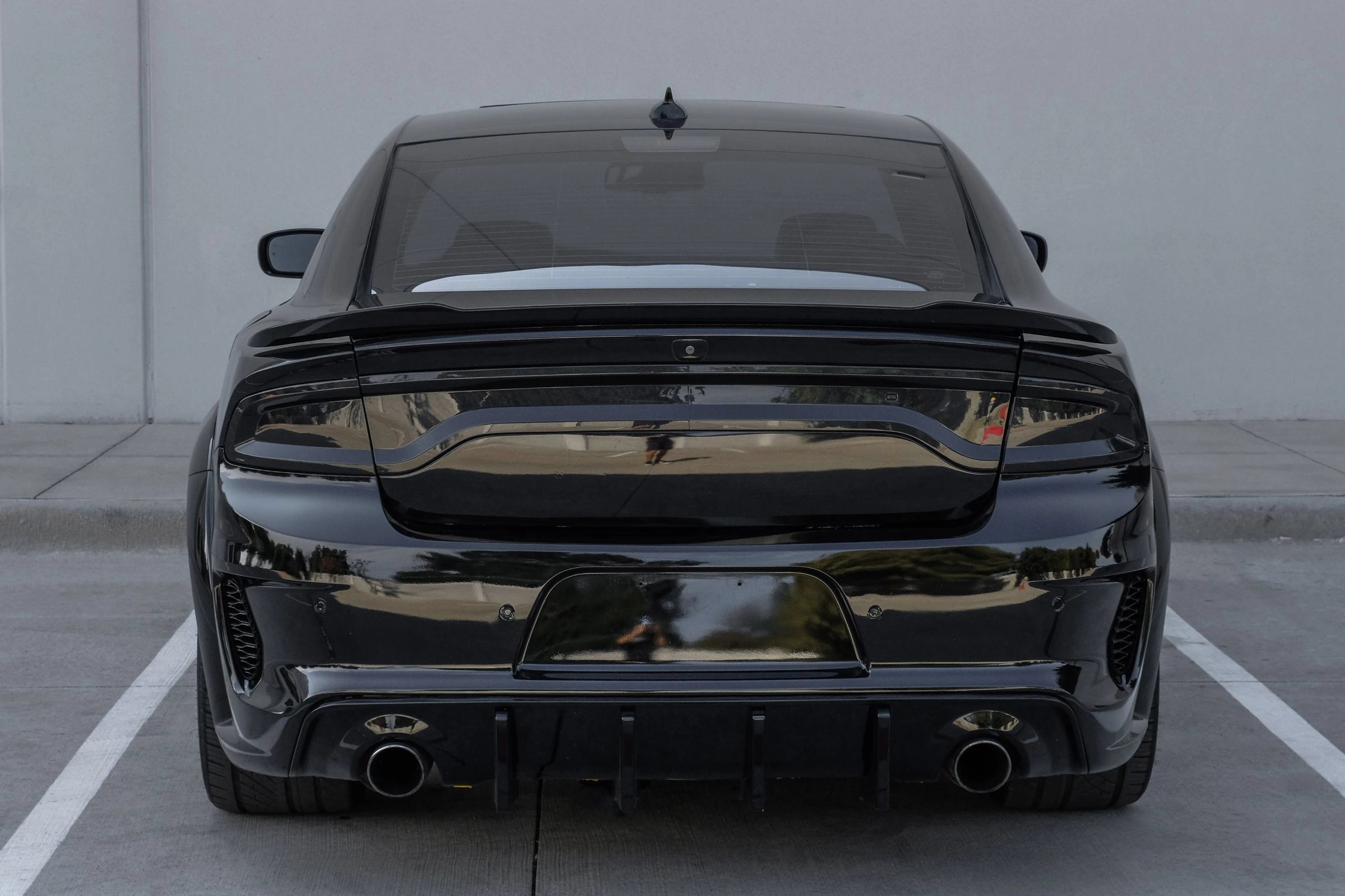 Used 2016 Dodge Charger R/T Scat Pack w/ Technology Group RWD image 5
