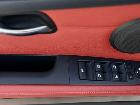 Used 2013 BMW 328i Convertible image 18