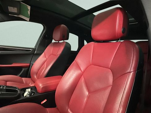 Used 2018 Porsche Macan S AWD/4WD image 9