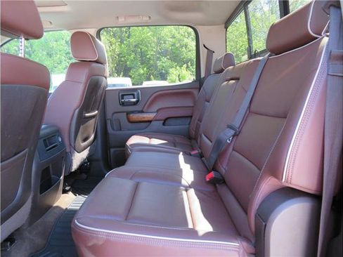 Used 2015 Chevrolet Silverado 2500 High Country w/ Duramax Plus Package AWD/4WD image 6
