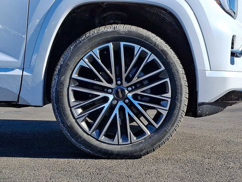 New 2026 GMC Terrain Denali w/ LPO, Floor Liner Package image 7