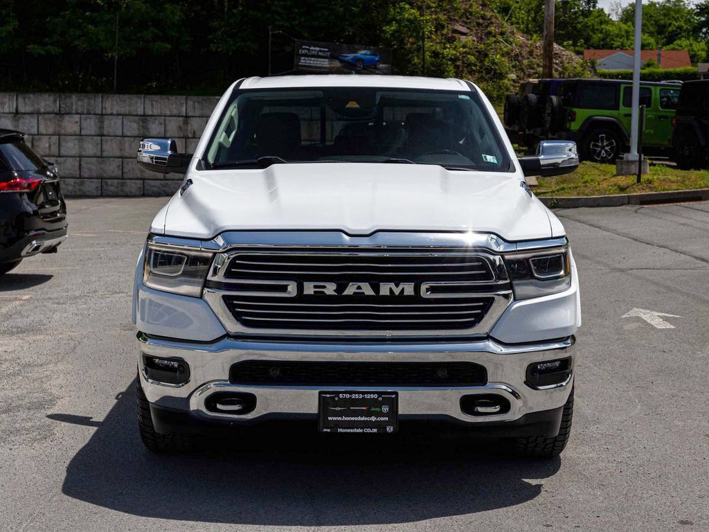 Used 2022 RAM 1500 Laramie AWD/4WD image 2