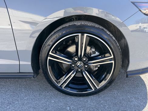 Used 2025 Honda Accord Sport image 10