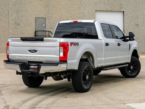 Used 2018 Ford F250 XL w/ Power Equipment Group AWD/4WD image 10