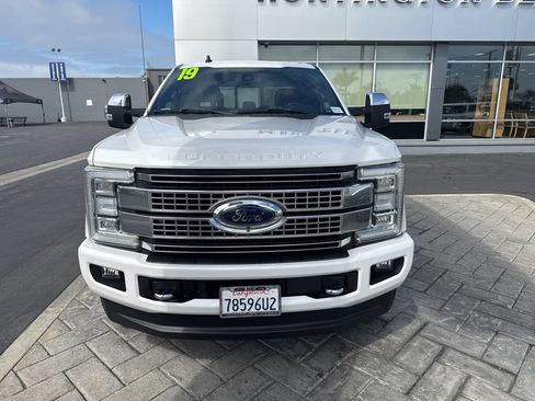 Used 2019 Ford F350 Platinum w/ Platinum Ultimate Package AWD/4WD image 38