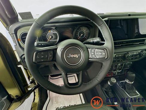 New 2026 Jeep Gladiator Mojave image 11