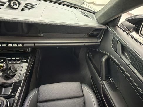 Certified 2022 Porsche 911 GT3 RWD image 30