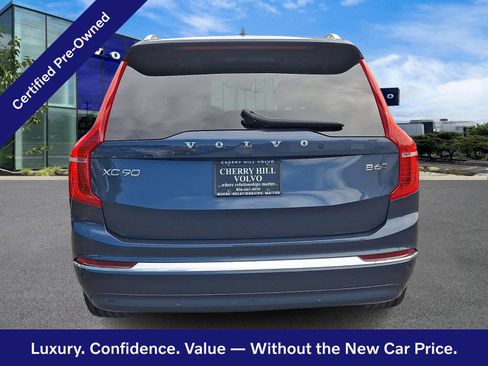 Certified 2023 Volvo XC90 B6 Plus AWD/4WD image 6