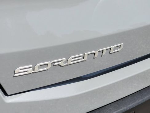 New 2026 Kia Sorento S FWD image 6