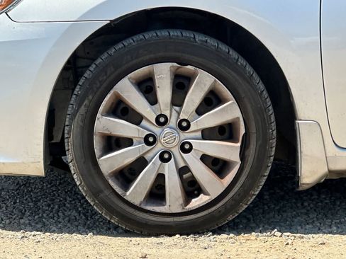 Used 2016 Nissan Sentra S FWD image 12