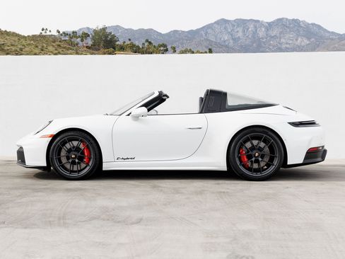 Certified 2026 Porsche 911 Targa 4 GTS image 2