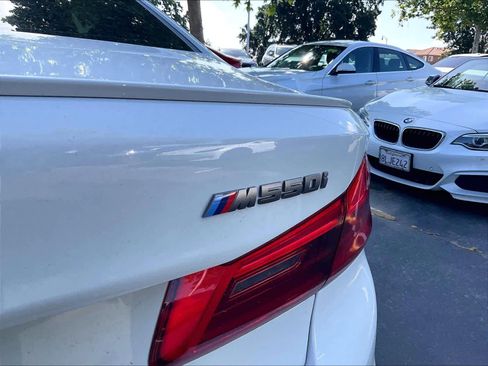 Used 2020 BMW M550i xDrive AWD/4WD image 10