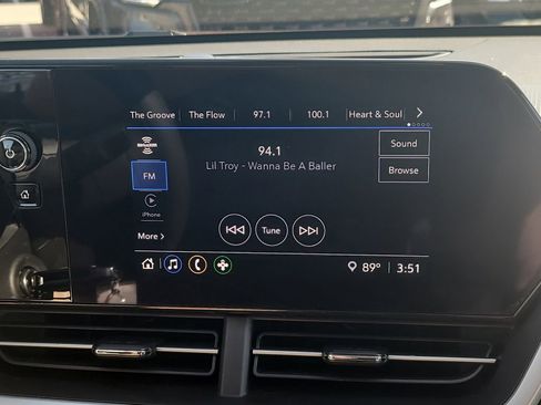 Used 2025 Chevrolet Trax LS FWD image 21