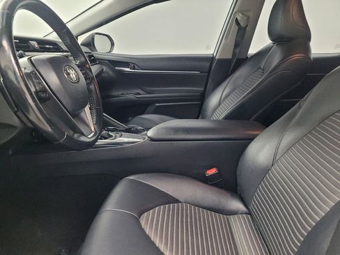 Used 2019 Toyota Camry SE image 17