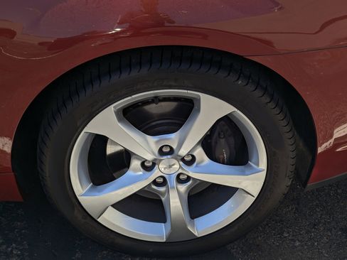 Used 2015 Chevrolet Camaro SS RWD image 7
