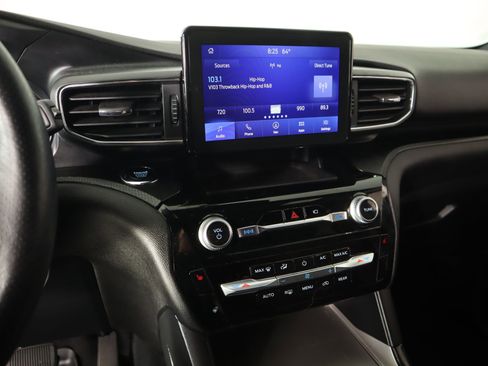 Used 2023 Ford Explorer ST-Line image 5