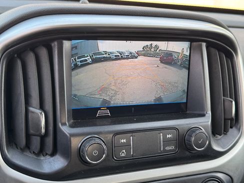 Used 2022 Chevrolet Colorado LT w/ Fleet Safety Package image 25