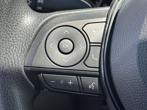 Used 2025 Toyota RAV4 LE FWD image 26