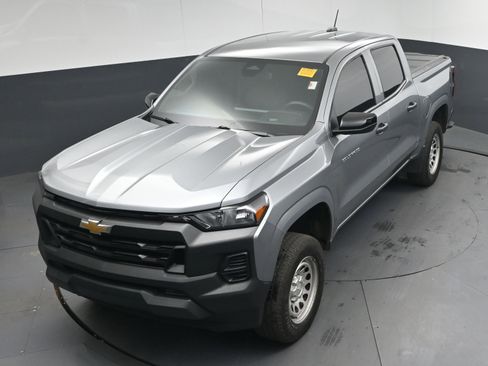 Used 2023 Chevrolet Colorado W/T w/ Safety Package image 29