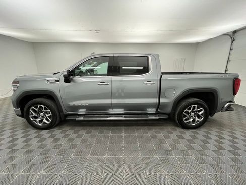 Used 2023 GMC Sierra 1500 SLT image 13