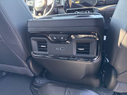 New 2026 GMC Sierra 1500 AT4 w/ AT4 Premium Package AWD/4WD image 20