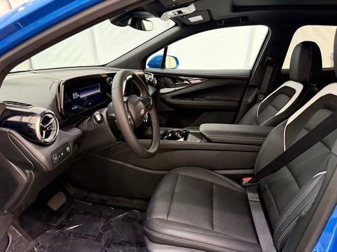 New 2025 Chevrolet Blazer EV LT image 12