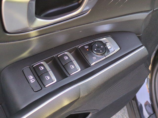 Used 2026 Kia Sorento LX FWD image 13