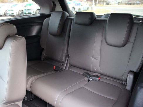 Certified 2024 Honda Odyssey Touring image 13